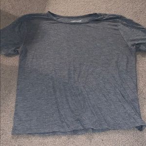 Semi cropped grey t-shirt